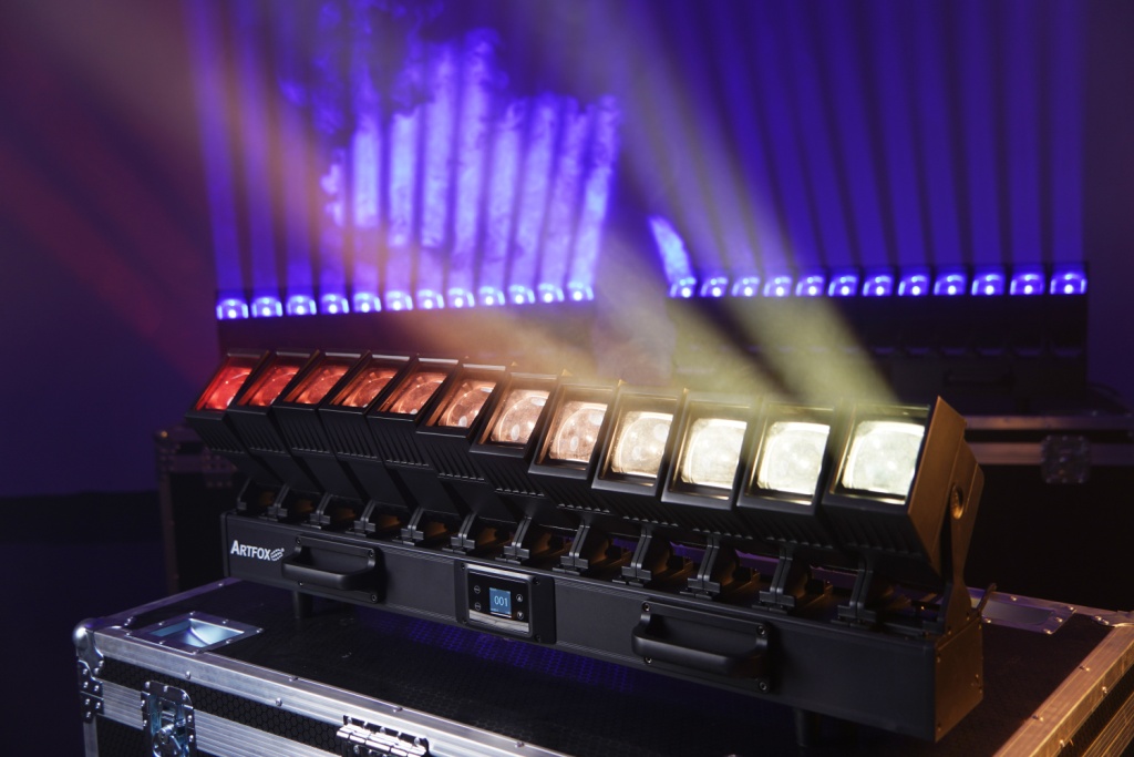 Wall wash light:12x60w, Beam wash 2-in-1, each head control individually